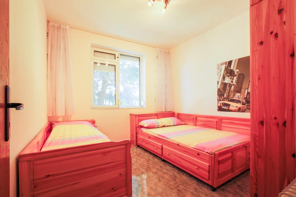 Apartment Byala Kashta Равда Екстер'єр фото