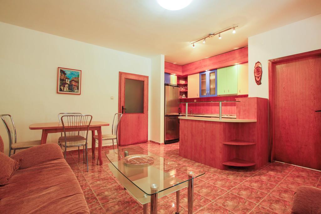 Apartment Byala Kashta Равда Екстер'єр фото